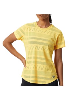 Koszulka New Balance WT13277VAC - żółta ze sklepu streetstyle24.pl w kategorii Bluzki damskie - zdjęcie 133663478