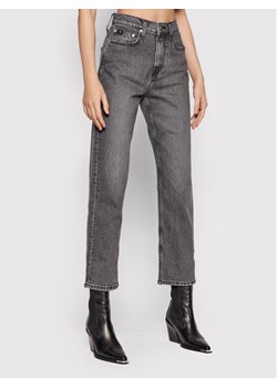 Calvin Klein Jeans Jeansy J20J217543 Szary Straight Fit ze sklepu MODIVO w kategorii Jeansy damskie - zdjęcie 134329406