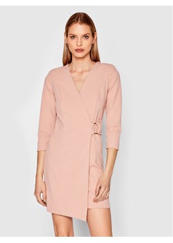 Rinascimento Sukienka codzienna CFC0017805002 Różowy Regular Fit ze sklepu MODIVO w kategorii Sukienki - zdjęcie 134347538