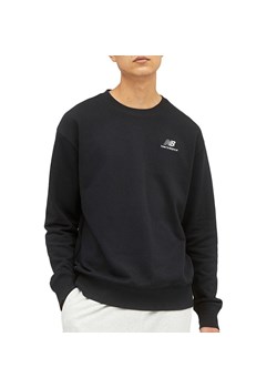 Bluza New Balance UT21501BK - czarna ze sklepu streetstyle24.pl w kategorii Bluzy męskie - zdjęcie 134590405