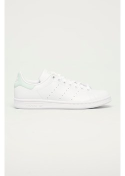 adidas Originals sneakersy kolor biały na płaskim obcasie ze sklepu ANSWEAR.com w kategorii Buty sportowe damskie - zdjęcie 135039809