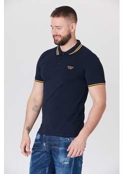 GUESS - Granatowa koszulka polo z wyszywanym logo ze sklepu outfit.pl w kategorii T-shirty męskie - zdjęcie 135109615
