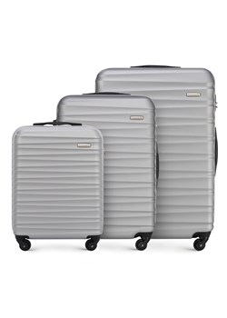 Zestaw walizek z ABS-u z żebrowaniem ze sklepu WITTCHEN w kategorii Walizki - zdjęcie 135141385