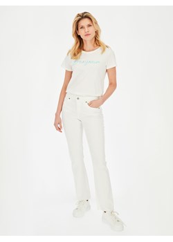 Białe jeansy Red Button Babette ze sklepu Eye For Fashion w kategorii Jeansy damskie - zdjęcie 135248415
