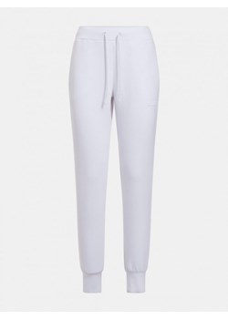 Damskie spodnie dresowe GUESS SCUBA ARLETT LONG PANT ze sklepu Sportstylestory.com w kategorii Spodnie damskie - zdjęcie 135425547