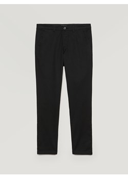 Sisley Spodnie chino w kolorze czarnym ze sklepu Limango Polska w kategorii Spodnie męskie - zdjęcie 135734058