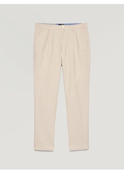 Sisley Spodnie chino w kolorze beżowym ze sklepu Limango Polska w kategorii Spodnie męskie - zdjęcie 135734148