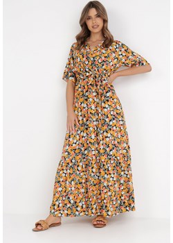 Te sukienki w stylu Anny Lewandowskiej znajdziemy w sieciówkach. Odkryj  kreacje jak z szafy gwiazdy - 