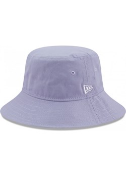 Damski kapelusz NEW ERA WMNS NE ESSENTIAL BUCKET ze sklepu Sportstylestory.com w kategorii Kapelusze damskie - zdjęcie 136104975