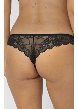 Triumph Tempting Lace Brazilian stringi 10182559, Kolor czarny, Rozmiar S, Triumph ze sklepu Intymna w kategorii Majtki damskie - zdjęcie 137665456