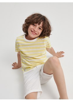Żółty t-shirt chłopięce Reserved z krótkim rękawem z bawełny w paski 