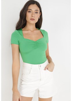 Zielone Body Ismope ze sklepu Born2be Odzież w kategorii Bluzki damskie - zdjęcie 138880278