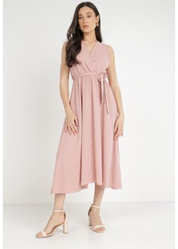 Różowa Sukienka Iolaera ze sklepu Born2be Odzież w kategorii Sukienki - zdjęcie 139394907