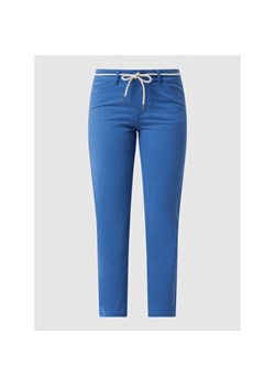 Spodnie o dł. 7/8 o kroju slim fit z dodatkiem streczu ze sklepu Peek&Cloppenburg  w kategorii Spodnie damskie - zdjęcie 139417595