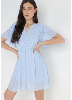 Jasnoniebieska Sukienka Theselle ze sklepu Born2be Odzież w kategorii Sukienki - zdjęcie 139859767