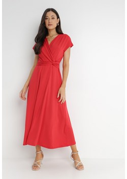 Czerwona Sukienka Kopertowa Chloriera ze sklepu Born2be Odzież w kategorii Sukienki - zdjęcie 140815587