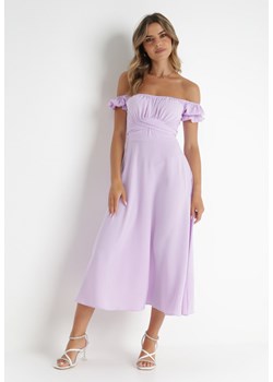 Fioletowa Sukienka Midi z Dekoltem Carmen i Bufiastymi Rękawkami Amarhis ze sklepu Born2be Odzież w kategorii Sukienki - zdjęcie 141154138