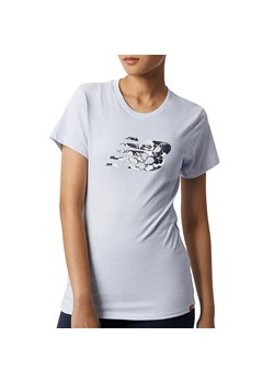 Koszulka New Balance WT21804SIY - fioletowa ze sklepu streetstyle24.pl w kategorii Bluzki damskie - zdjęcie 141178055