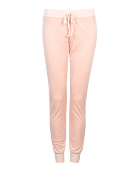 Juicy Couture Spodnie &quot;Zuma&quot; | WTKB86109B | Zuma Pant | Różowy ze sklepu ubierzsie.com w kategorii Spodnie damskie - zdjęcie 141534238