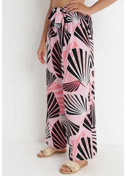 Różowe Spodnie Ison ze sklepu Born2be Odzież w kategorii Spodnie damskie - zdjęcie 141713575