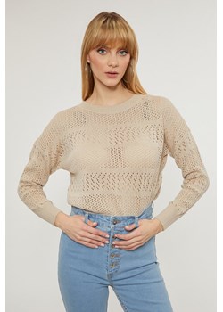 Sweter o ażurowym splocie ze sklepu MONNARI w kategorii Swetry damskie - zdjęcie 142071516
