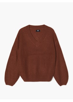 Cropp - Sweter z dekoltem w serek - brązowy ze sklepu Cropp w kategorii Swetry damskie - zdjęcie 142845156