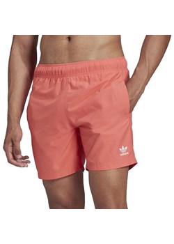 Spodenki adidas Originals Adicolor Essentials Trefoil Swim HE9423 - różowe ze sklepu streetstyle24.pl w kategorii Kąpielówki - zdjęcie 143109856