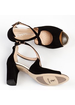 Czarne skórzane sandały damskie na słupku Prestige 2080 ze sklepu suzana.pl w kategorii Sandały damskie - zdjęcie 143210466