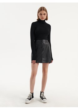 Dopasowana spódnica mini z imitacji skóry czarna - Czarny ze sklepu House w kategorii Spódnice - zdjęcie 143218379