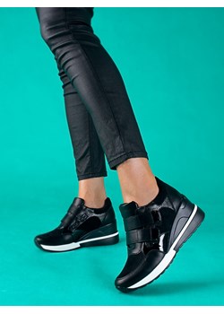 czarne sneakersy na rzepy w. potocki ze sklepu czasnabuty.pl w kategorii Buty sportowe damskie - zdjęcie 143288187