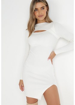 Biała Sukienka Dzianinowa Janniero ze sklepu Born2be Odzież w kategorii Sukienki - zdjęcie 143333687