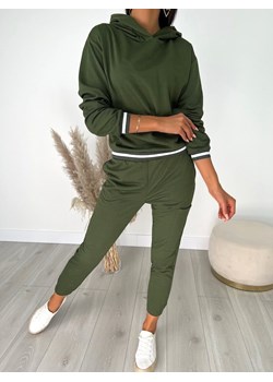 Zielony Komplet Bluza + Spodnie ze sklepu ModnaKiecka.pl w kategorii Dresy damskie - zdjęcie 143371076