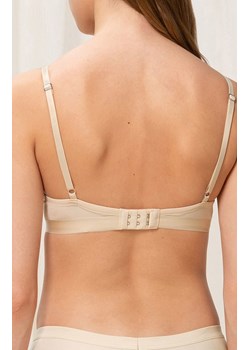 Triumph Aura Spotlight High Leg string 10207998, Kolor kremowy, Rozmiar 36, Triumph ze sklepu Intymna w kategorii Majtki damskie - zdjęcie 143442069