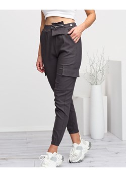 Ciemnoszare damskie spodnie typu bojówki z odpinaną kieszenią - Odzież ze sklepu royalfashion.pl w kategorii Spodnie damskie - zdjęcie 143477847
