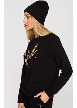 Czapka beanie z haftem MOE GIRL czarna M709, Kolor czarny, Rozmiar uniwersalny, MOE ze sklepu Primodo w kategorii Czapki zimowe damskie - zdjęcie 143566418