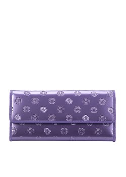 Damski portfel z lakierowanej skóry z monogramem fioletowy ze sklepu WITTCHEN w kategorii Portfele damskie - zdjęcie 143589349
