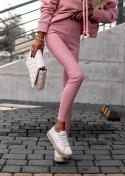 Legginsy Karaczi różowe ze sklepu Sklep Fason w kategorii Spodnie damskie - zdjęcie 143665716