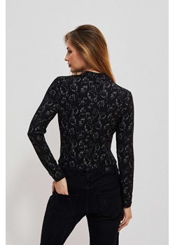 Bluzka z printem w kształcie twarzy i półgolfem czarna ze sklepu Moodo.pl w kategorii Bluzki damskie - zdjęcie 143699346