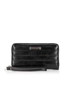 Damski portfel z błyszczącej ekoskóry duży czarny ze sklepu WITTCHEN w kategorii Portfele damskie - zdjęcie 143705318