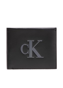 Duży Portfel Męski Calvin Klein Jeans - Monogram Soft Bifold W/Coin K50K509870 BDS ze sklepu eobuwie.pl w kategorii Portfele męskie - zdjęcie 143779407