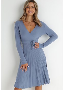 Niebieska Sukienka Dzianinowa z Wiązaniem i Plisowanym Dołem Cilladia ze sklepu Born2be Odzież w kategorii Sukienki - zdjęcie 144114865