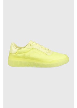 Guess sneakersy AVALIN kolor żółty ze sklepu ANSWEAR.com w kategorii Buty sportowe damskie - zdjęcie 144422476