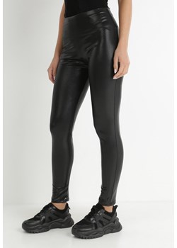 Czarne Legginsy Połyskujące Antiphiss ze sklepu Born2be Odzież w kategorii Spodnie damskie - zdjęcie 144610419