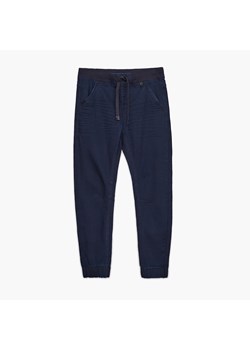 Cropp - Jeansowe joggery - Niebieski ze sklepu Cropp w kategorii Spodnie męskie - zdjęcie 144669287