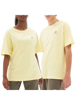 Koszulka New Balance UT21503MZ - żółta ze sklepu streetstyle24.pl w kategorii T-shirty męskie - zdjęcie 144669709