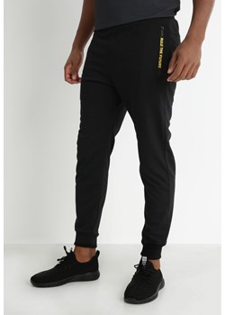 Czarne Spodnie Dresowe Thelloreia ze sklepu Born2be Odzież w kategorii Spodnie męskie - zdjęcie 144677176