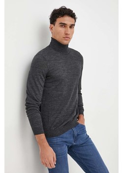 BOSS sweter wełniany męski kolor czarny lekki z golferm 50468262 ze sklepu ANSWEAR.com w kategorii Swetry męskie - zdjęcie 144764589
