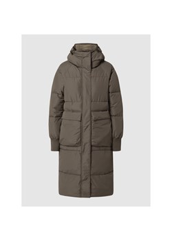 Płaszcz pikowany z kapturem ze sklepu Peek&Cloppenburg  w kategorii Płaszcze damskie - zdjęcie 144845596