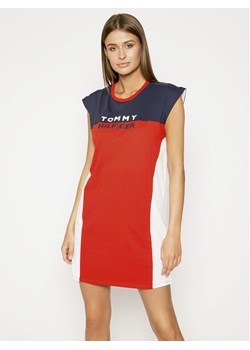 Tommy Hilfiger Sukienka plażowa UW0UW02162 Czerwony Relaxed Fit ze sklepu MODIVO w kategorii Sukienki - zdjęcie 144893986