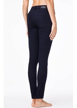 Jeansy damskie skinny ze średnim stanem w kolorze granatowym CON-623-100R, Kolor granatowy, Rozmiar XL, Conte ze sklepu Primodo w kategorii Jeansy damskie - zdjęcie 144986456